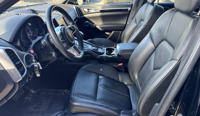 
								2016 Porsche Cayenne V6 AWD full									