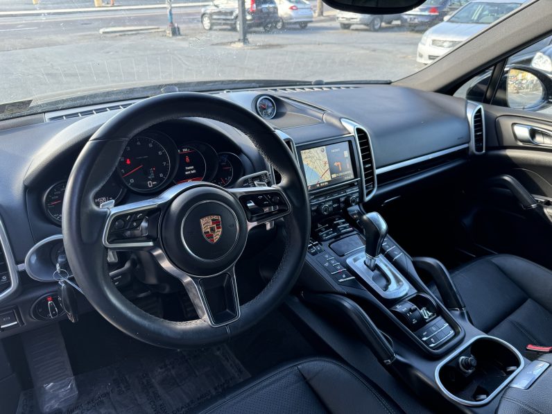 2016 Porsche Cayenne V6 AWD
